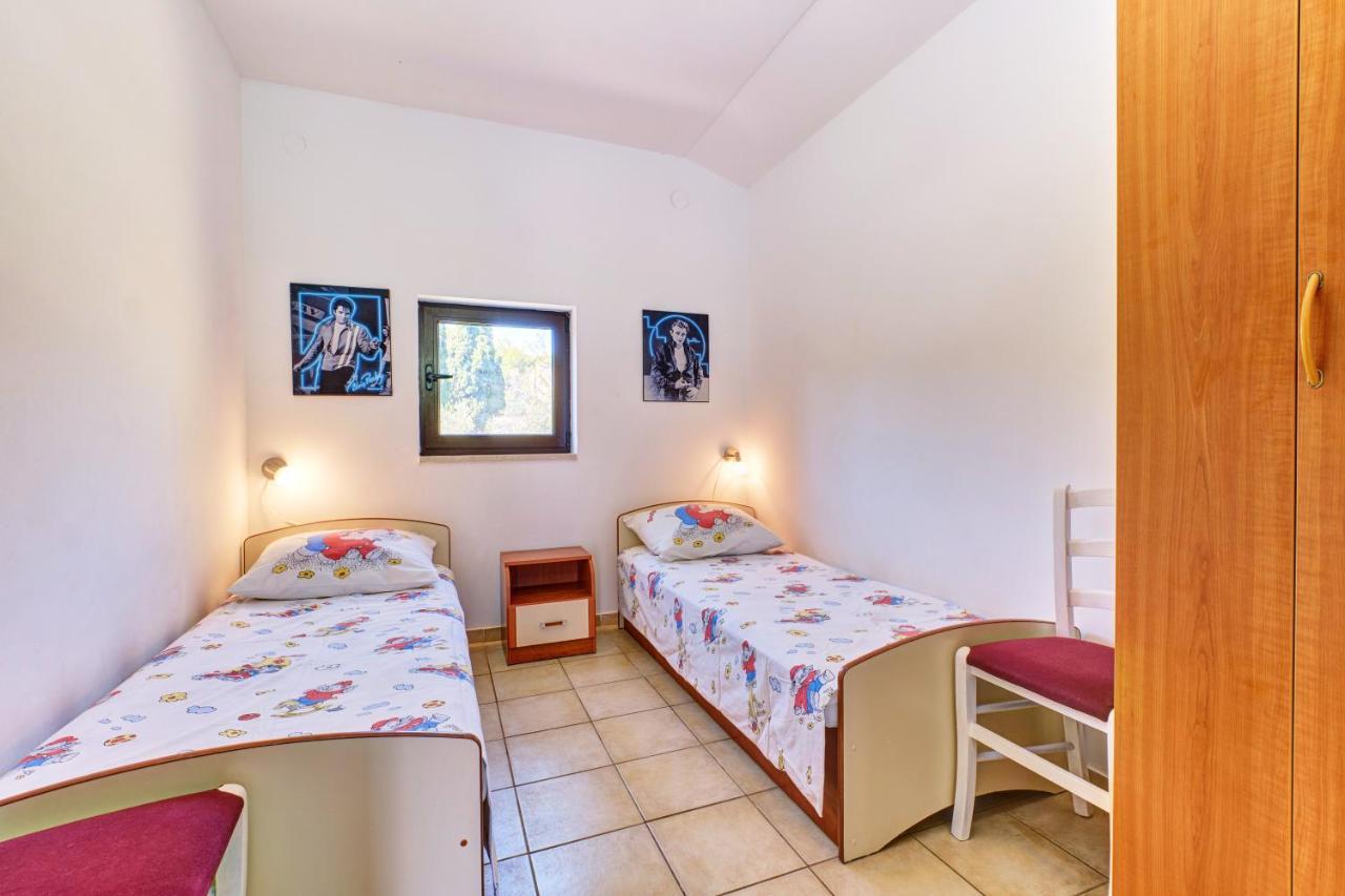 Eco Secluded Apartments Zabodarski Cunski Ngoại thất bức ảnh