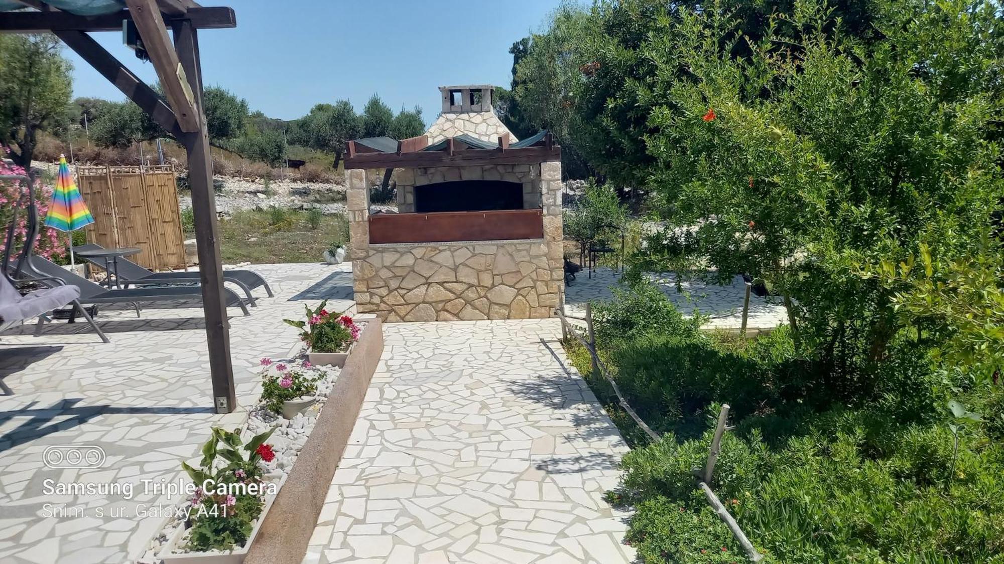 Eco Secluded Apartments Zabodarski Cunski Ngoại thất bức ảnh